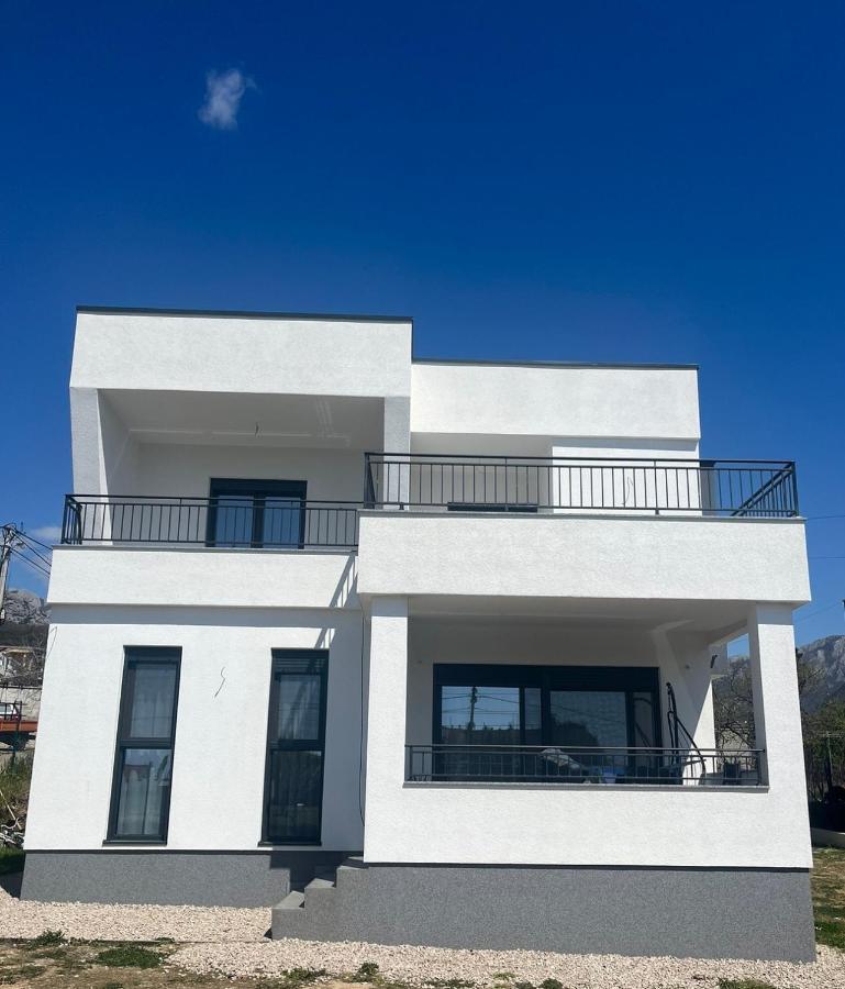Lana Apartmani Bar Buitenkant foto
