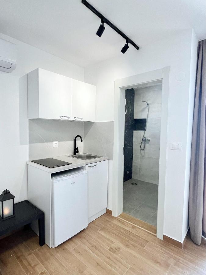Lana Apartmani Bar Buitenkant foto
