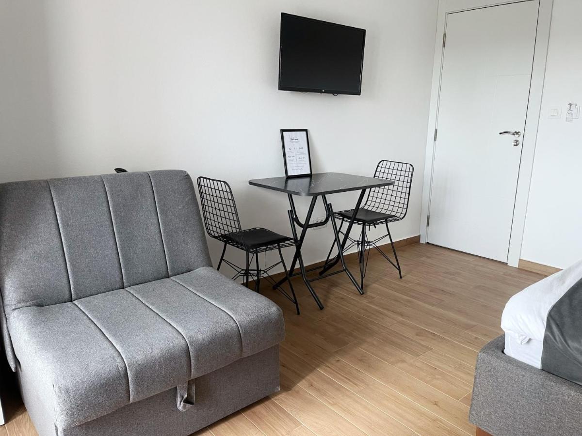 Lana Apartmani Bar Buitenkant foto