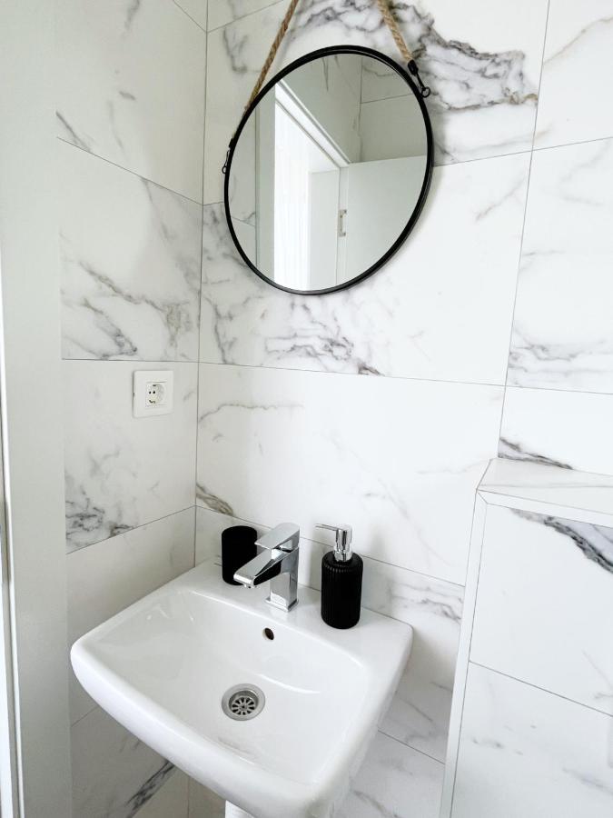 Lana Apartmani Bar Buitenkant foto