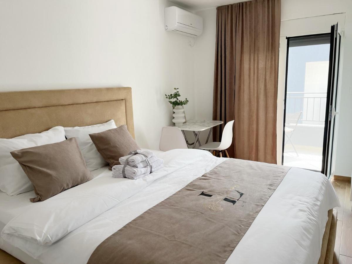 Lana Apartmani Bar Buitenkant foto